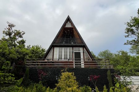 کلبه سوئیسی با استخر و جکوزی در لیپا ماسال