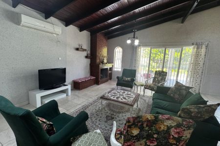 ویلا در متل قو