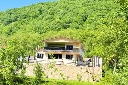 ویلا کنار روخانه در زیرآب - سیدآباد