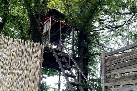 خانه ویلایی با آلاچیق درختی سنگر - کشل ورزل