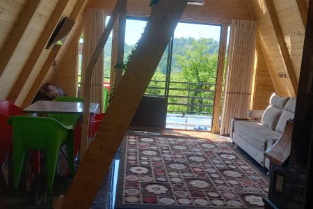 کلبه جنگلی با معماری سوئیسی در لفور - افراسی