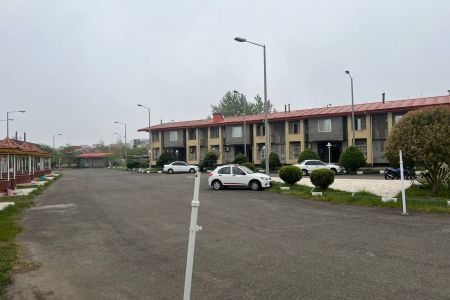 سوئیت کنار تالاب عینک رشت - ۳ تخته - تیپ۲