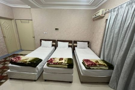 سوئیت کنار تالاب عینک رشت - ۳ تخته -تیپ۱