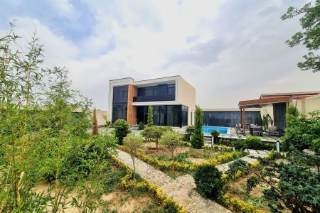 ویلا استخردار در چهارباغ - آغچه حصار