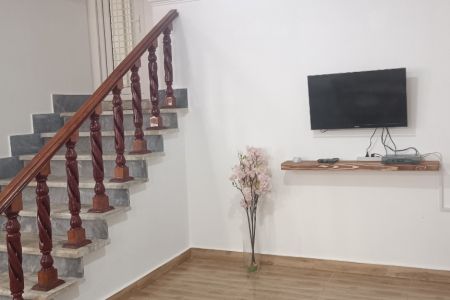 خانه مبله در خیابان تختی رشت