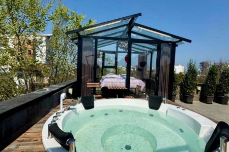 ویلا دوبلکس با روف و استخر کوچک در رویان