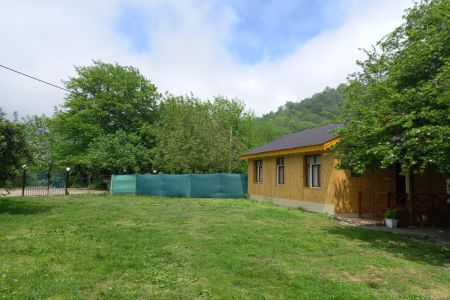 کلبه جنگلی در تالش - سراگاه