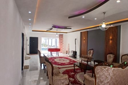 ویلا در چهارباغ - شهرک زعفرانیه