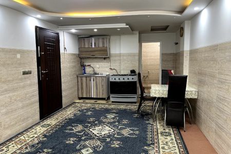 سوئیت نقلی نزدیک آرامگاه باباطاهر - همکف