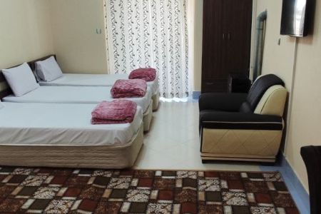 سوئیت کنار تالاب عینک رشت - ۳ تخته - تیپ۲