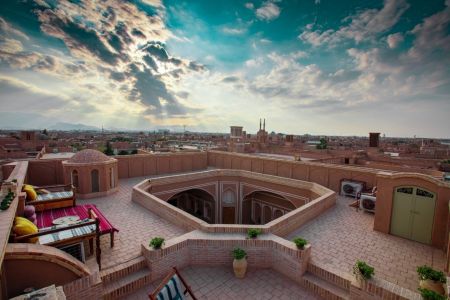 بوتیک هتل در گازرگاه یزد - سه دری مهتاب