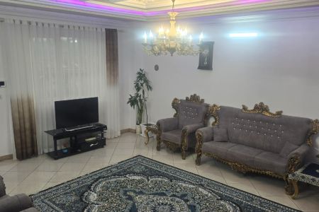 خانه ویلایی در اطاقور - ششکلایه