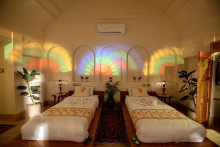 بوتیک هتل در گازرگاه یزد - پنج دری مهتاب