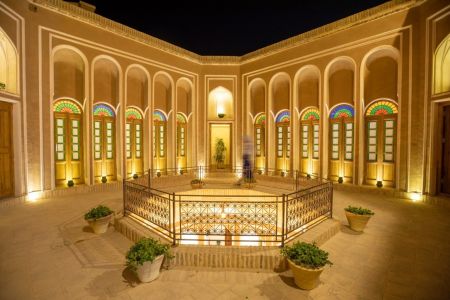 بوتیک هتل در گازرگاه یزد - پنج دری مهتاب