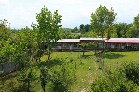 سوئیت کنار برکه اختصاصی در فومن - چیران