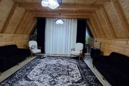 کلبه سوئیسی با جکوزی در هلی خال بابلکنار