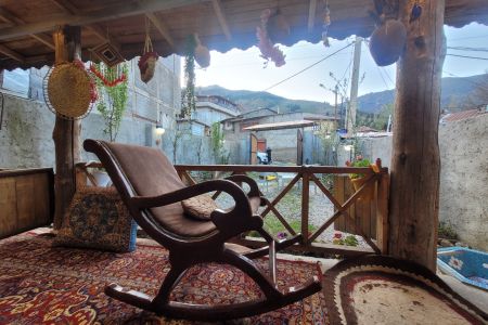 سوئیت با ایوان سنتی در جواهرده رامسر