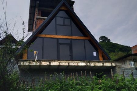 کلبه سوئیسی در لفور - پاشاکلا