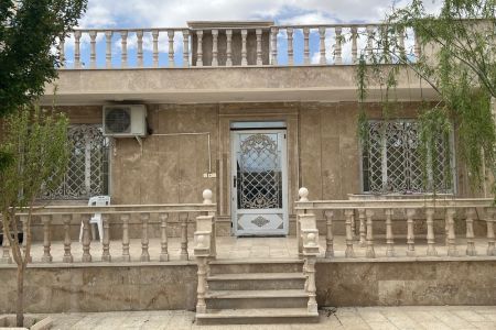 ویلا با استخر و جکوزی در حسین آباد خمین