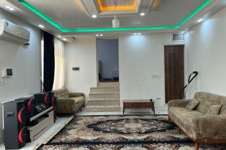 ویلا با استخر و جکوزی در حسین آباد خمین