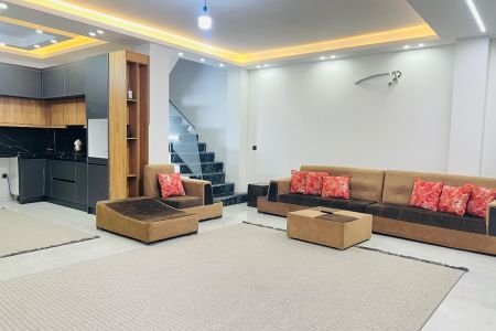 ویلا تریبلکس در ماکلوان