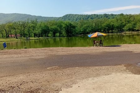 سوئیت با ویو دریاچه عروس در حلیمه جان