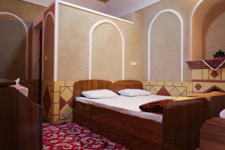 بوم گردی در نائین - سه تخته