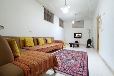 اجاره خانه در شیراز - پاسداران - زیر همکف