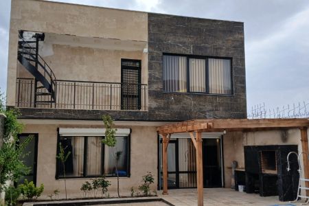 ویلا دوبلکس استخردار در ساوجبلاغ - فشند