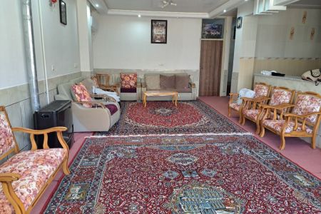 ویلا نزدیک زاینده رود در چادگان - حجت آباد
