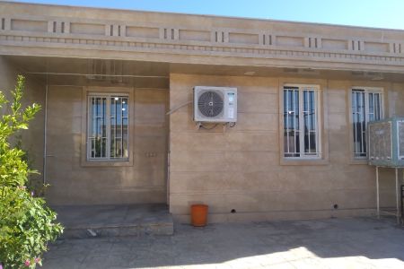 خانه ویلایی در آبدانان - پشت قلعه