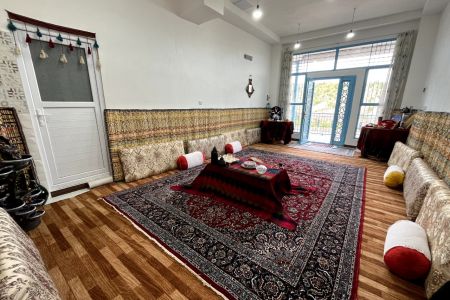 بومگردی در چشمه بید ایلام - اتاق نیشتمان