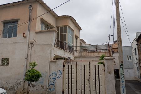 خانه دو طبقه در شیراز - تحویلی