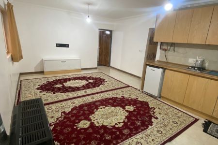کلبه با نمای چوب در جاده اسالم - لاکه تاشون