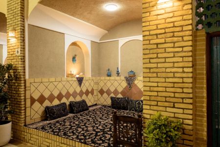 بومگردی در نائین - اتاق چهارم
