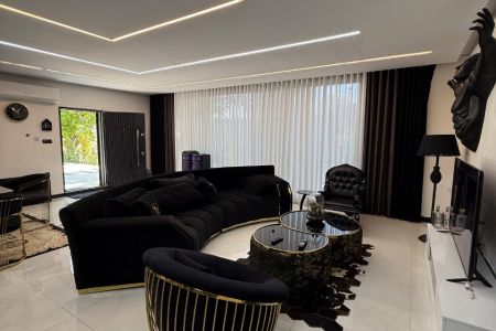 ویلا استخردار در رباط کریم - انجم آباد