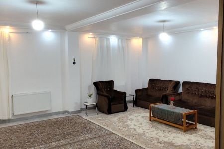 خانه مبله در تالش - خیابان راجایی - همکف