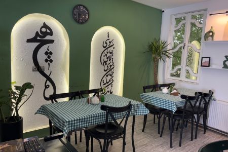 هتل آپارتمان در شهریار - طبقه اول - ۳ تخته