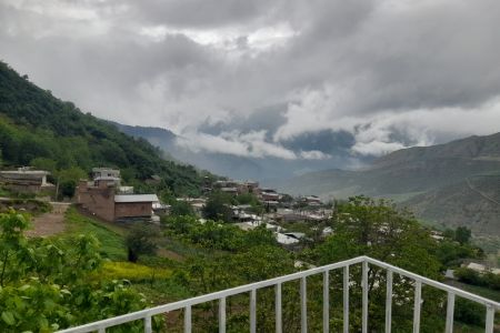 سوئیت تراس دار با ویو کوهستان در قورچای