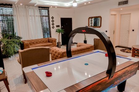 اجاره ویلا استخردار در چهارباغ - ملک  آباد