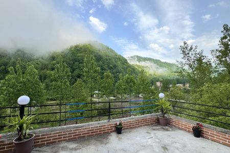 کلبه چوبی با ویو جنگلی در شاهکلا لفور - ط۳