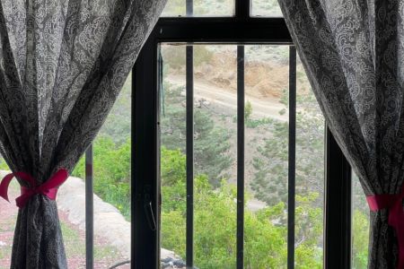 دهکده اقامتی در دل کوه‌ها دلیجان - تیپ ۱