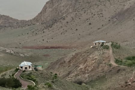 دهکده اقامتی در دل کوه‌ها دلیجان - تیپ ۱