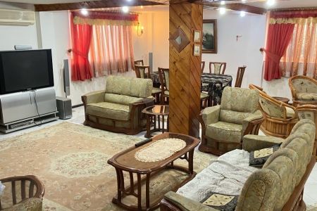ویلا با حیاط دلباز در باغ نظر تنکابن - همکف
