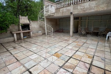 ویلا دوبلکس استخردار با تراس دلباز در شاندیز
