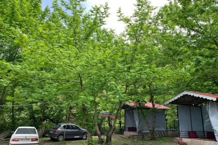 سوئیت نزدیک رودخانه در قلعه رودخان - ط ۲