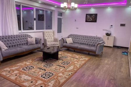 سوئیت مبله در باغ بهادران - کرچگان - ط ۲
