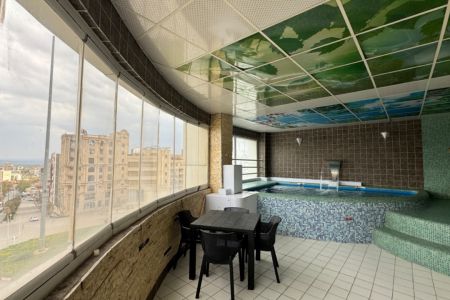 خانه با استخر آبگرم کوچک در سرعین - ط ۵