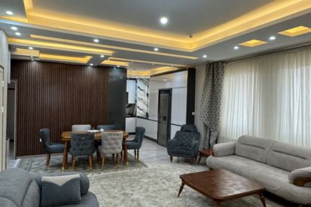 خانه با استخر آبگرم کوچک در سرعین - ط ۵