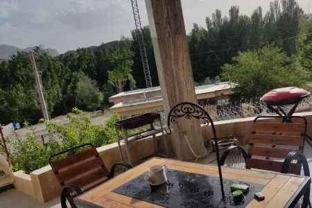خانه مبله در باغ بهادران - طبقه دوم